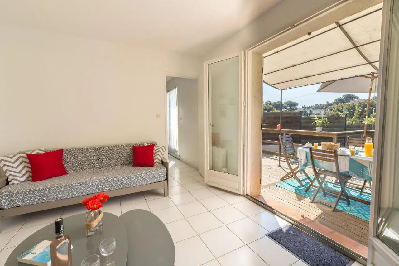 Le Verger, Villa Lumineuse Et Agreable Avec Son Espace Exterieur Clos Au Coeur De Notre Vignoble Hyeres
